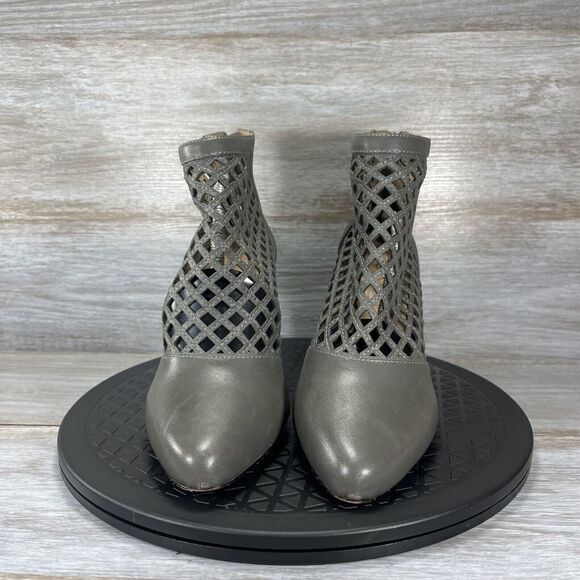Antonio Melani Woman's MENA Gray Leather Ankle Pumps Heels Size 8 - Picture 2 of 9
